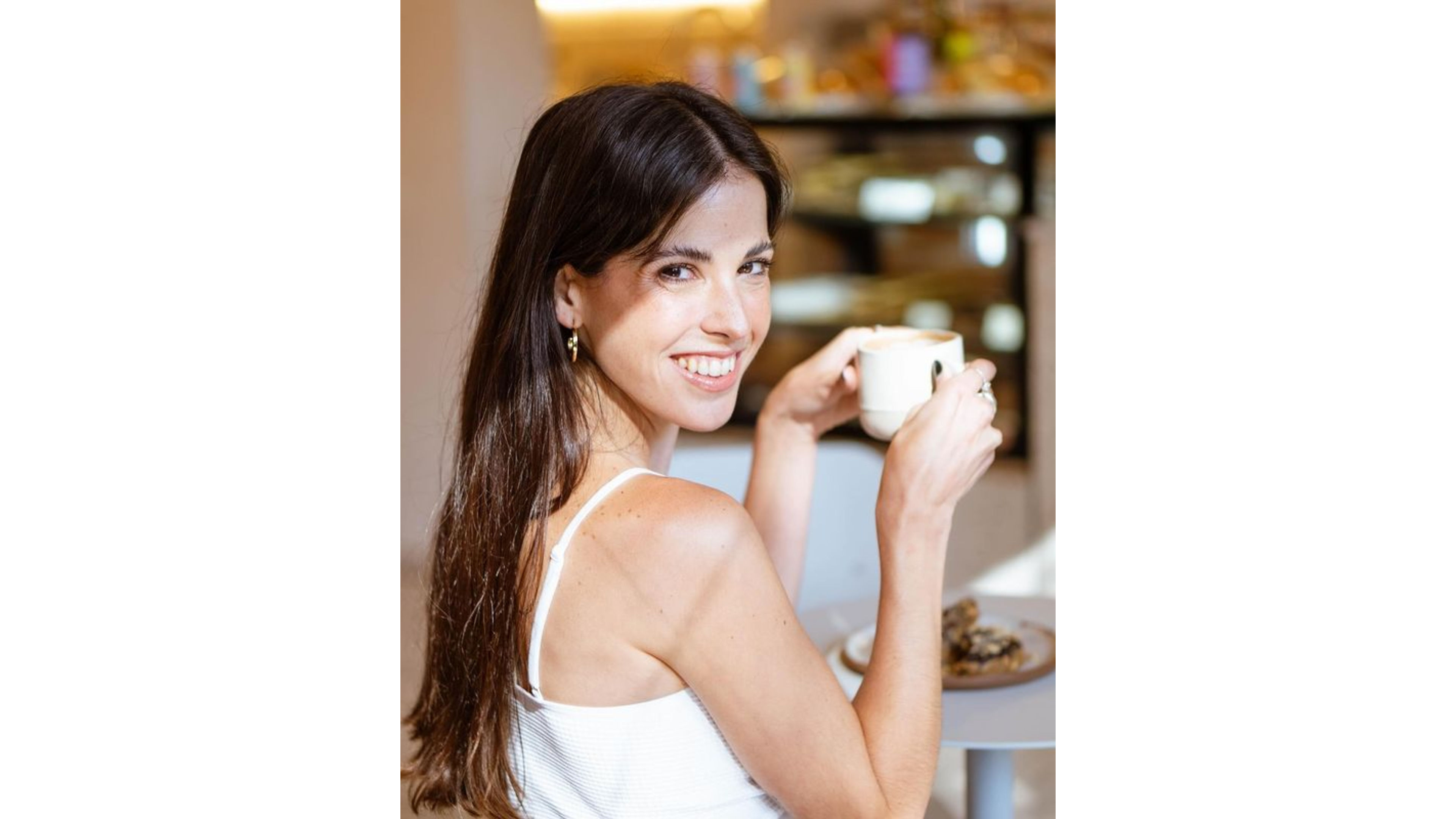 La actriz en Borja, su café de especialidad.