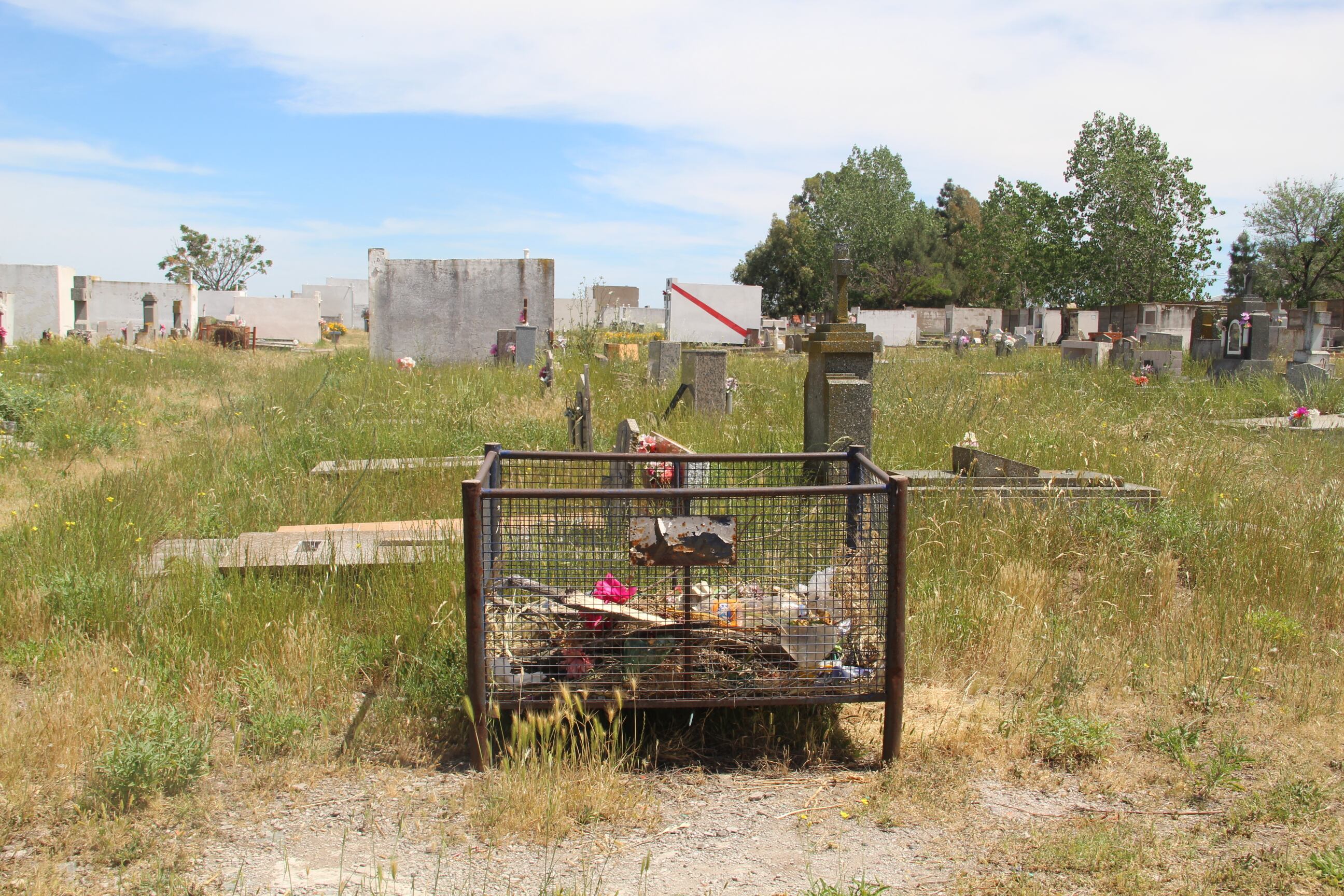 La "parte nueva" del cementerio. Abandonada