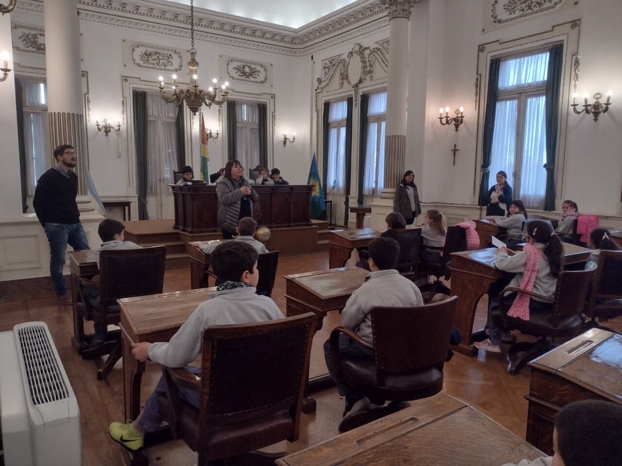 Alumnos de la Escuela Agropecuaria visitaron el Palacio Municipal