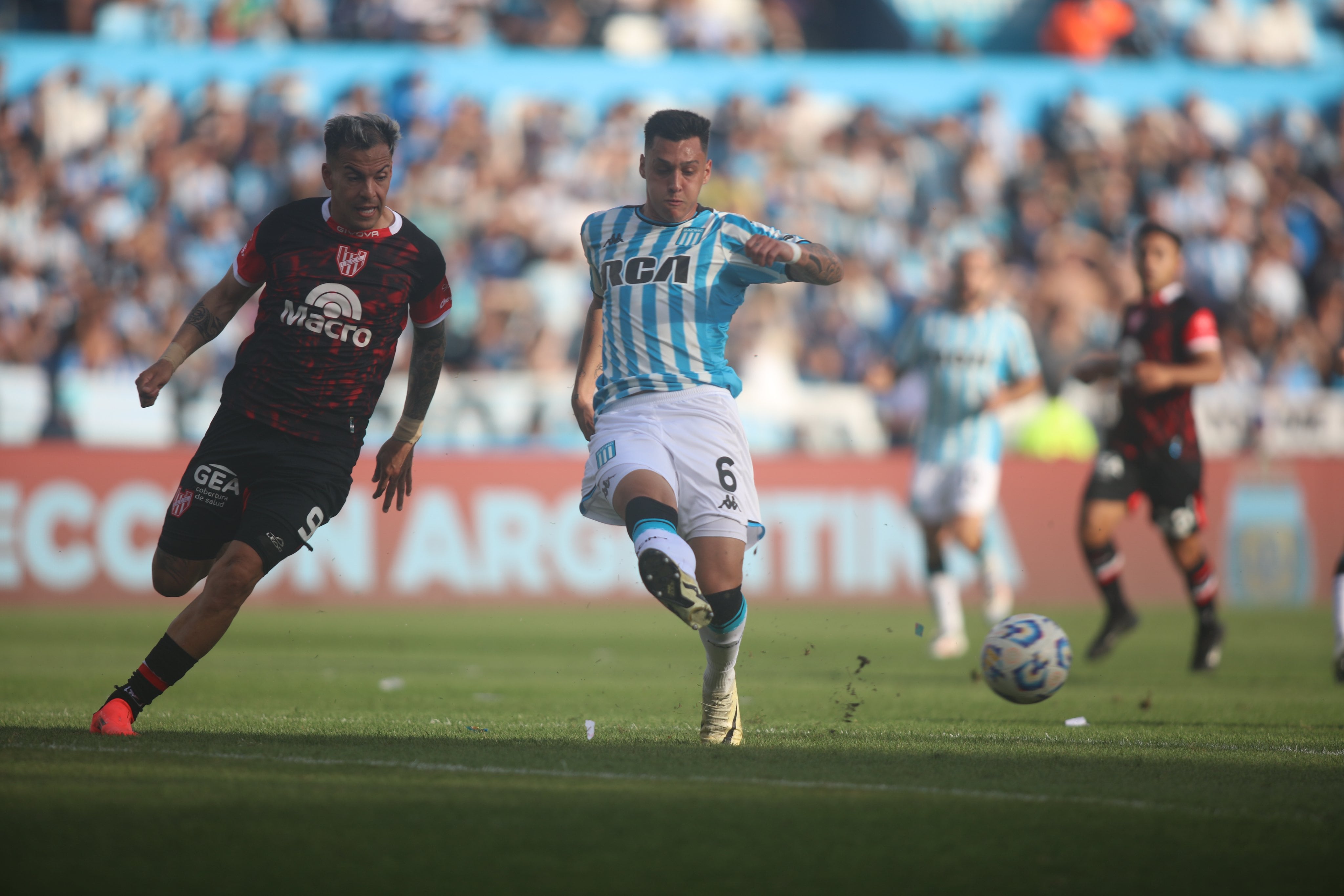 Instituto visitó a Racing por la Liga Profesional. (Fotobaires y Prensa Instituto)