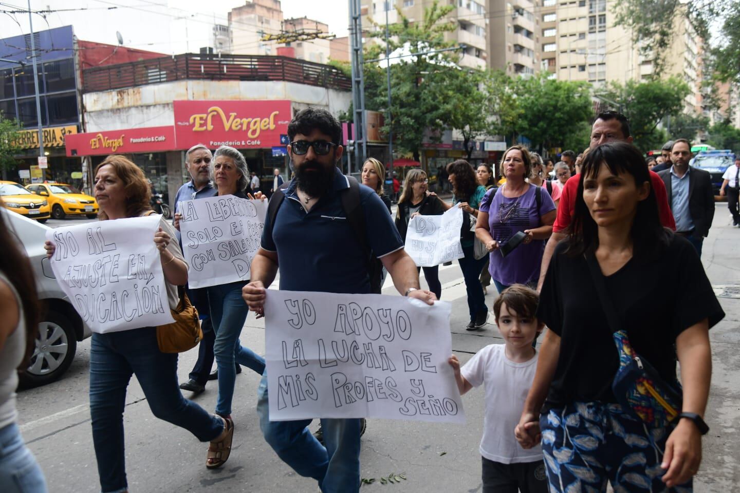 Las principales arterias de la ciudad se ven afectadas por la medida de fuerza.