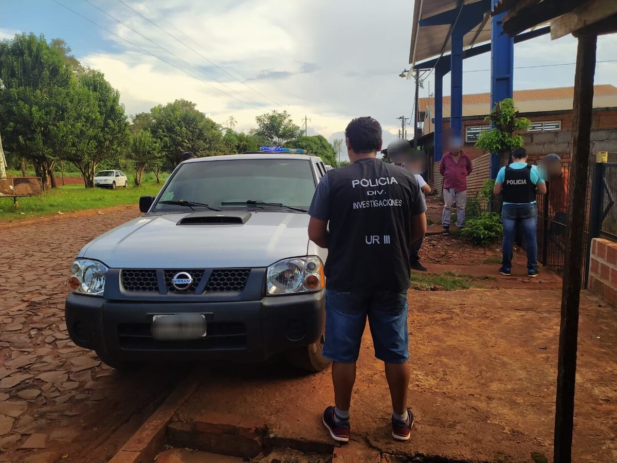 Recuperan vehículo robado mediante estafas en Eldorado