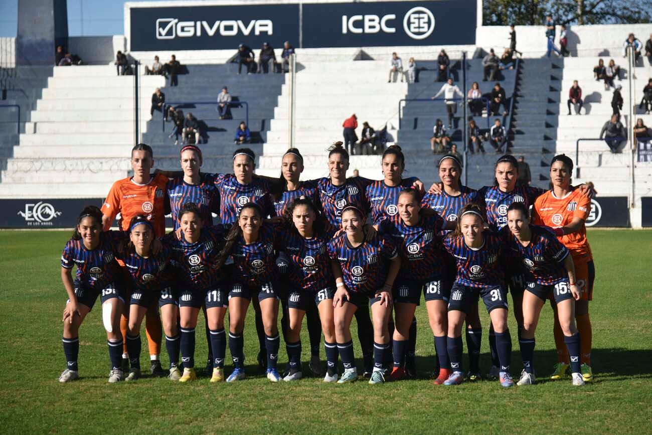 Fútbol femenino. Talleres vs San Luis FC en la Boutique (Facundo Luque / La Voz)