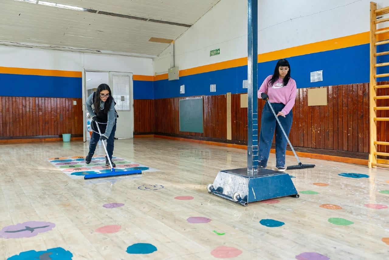 Hicieron obras en las escuelas de Tierra del Fuego