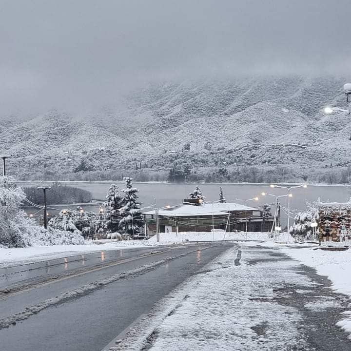 Villa Parque Síquiman bajo nieve.