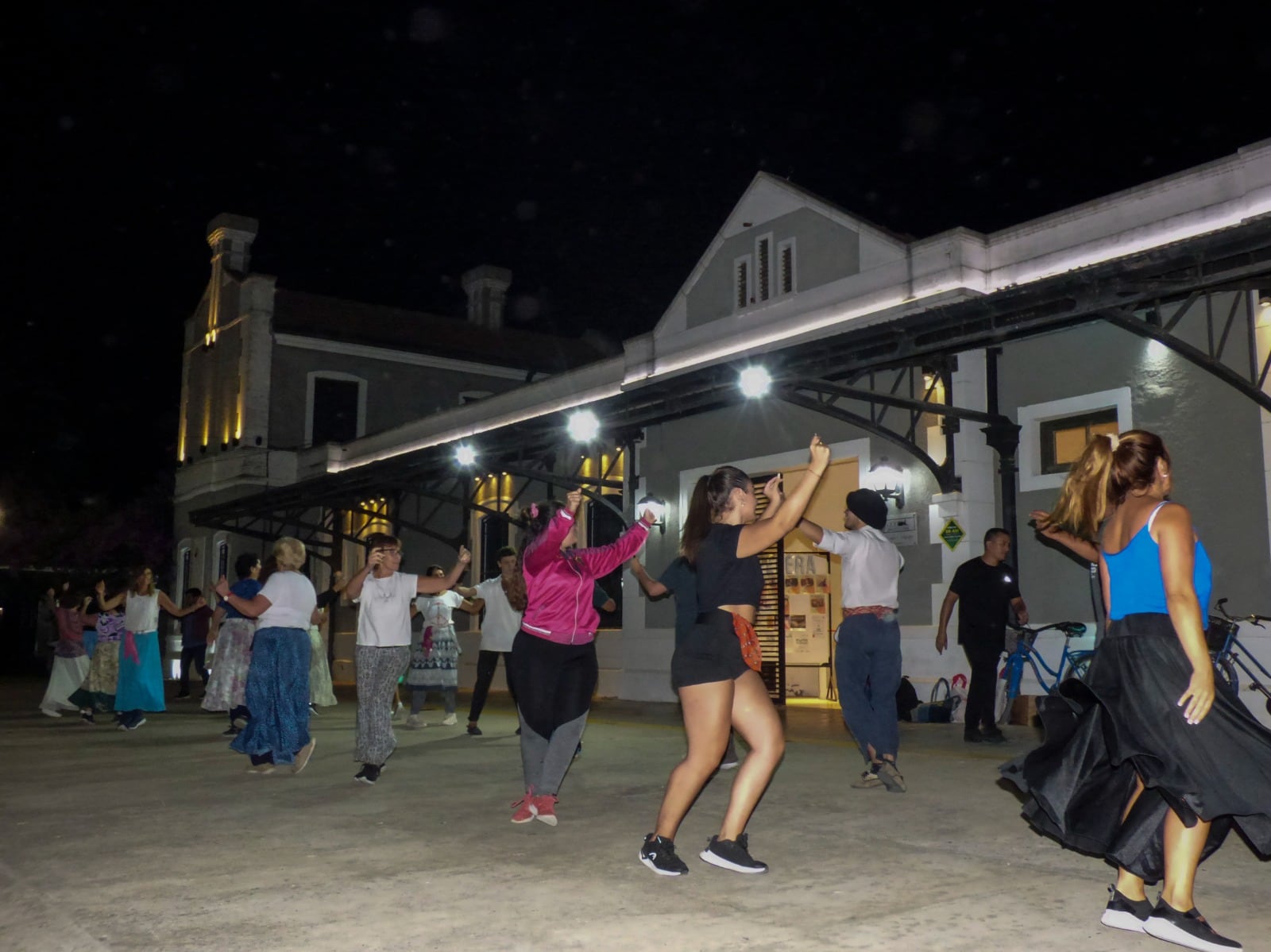 cierre de las clases abiertas de folklore en el CCE