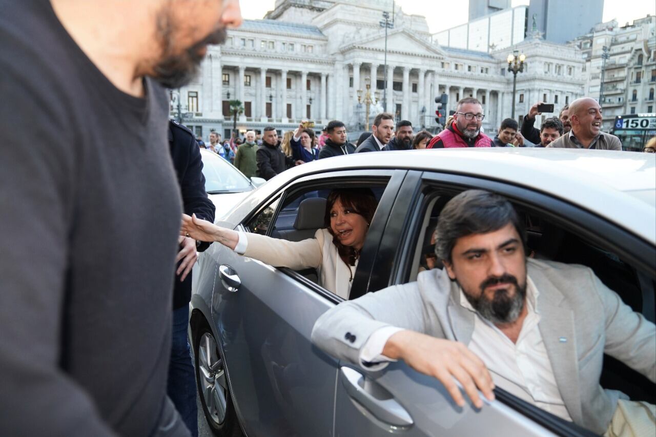 Ya en el auto que la trasladó desde el Congreso hasta su hogar en Recoleta.