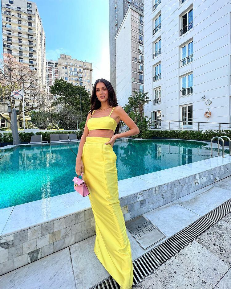 Zaira Nara deslumbró con un look amarillo