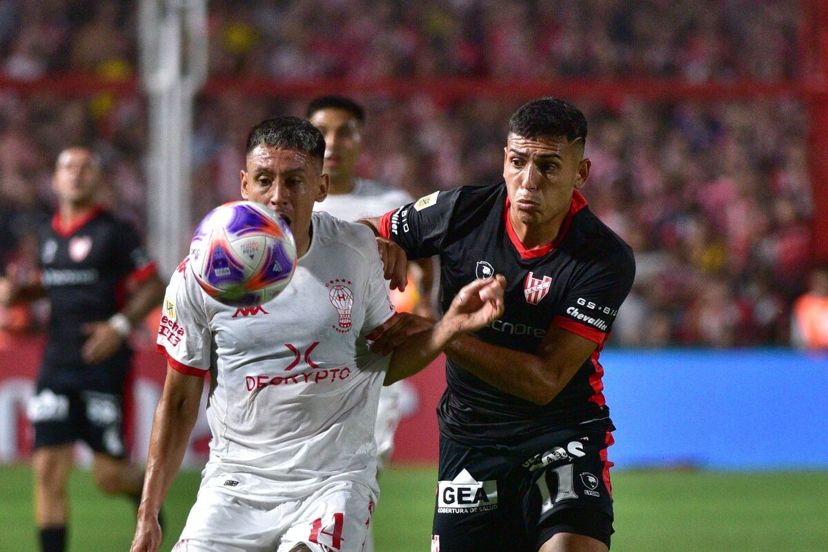 Video: Instituto volvió a empatar como local, ante un Huracán que traía pretensiones de punta