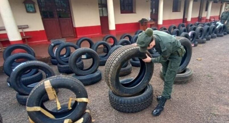 Incautan millonario contrabando de cubiertas en El Alcázar.