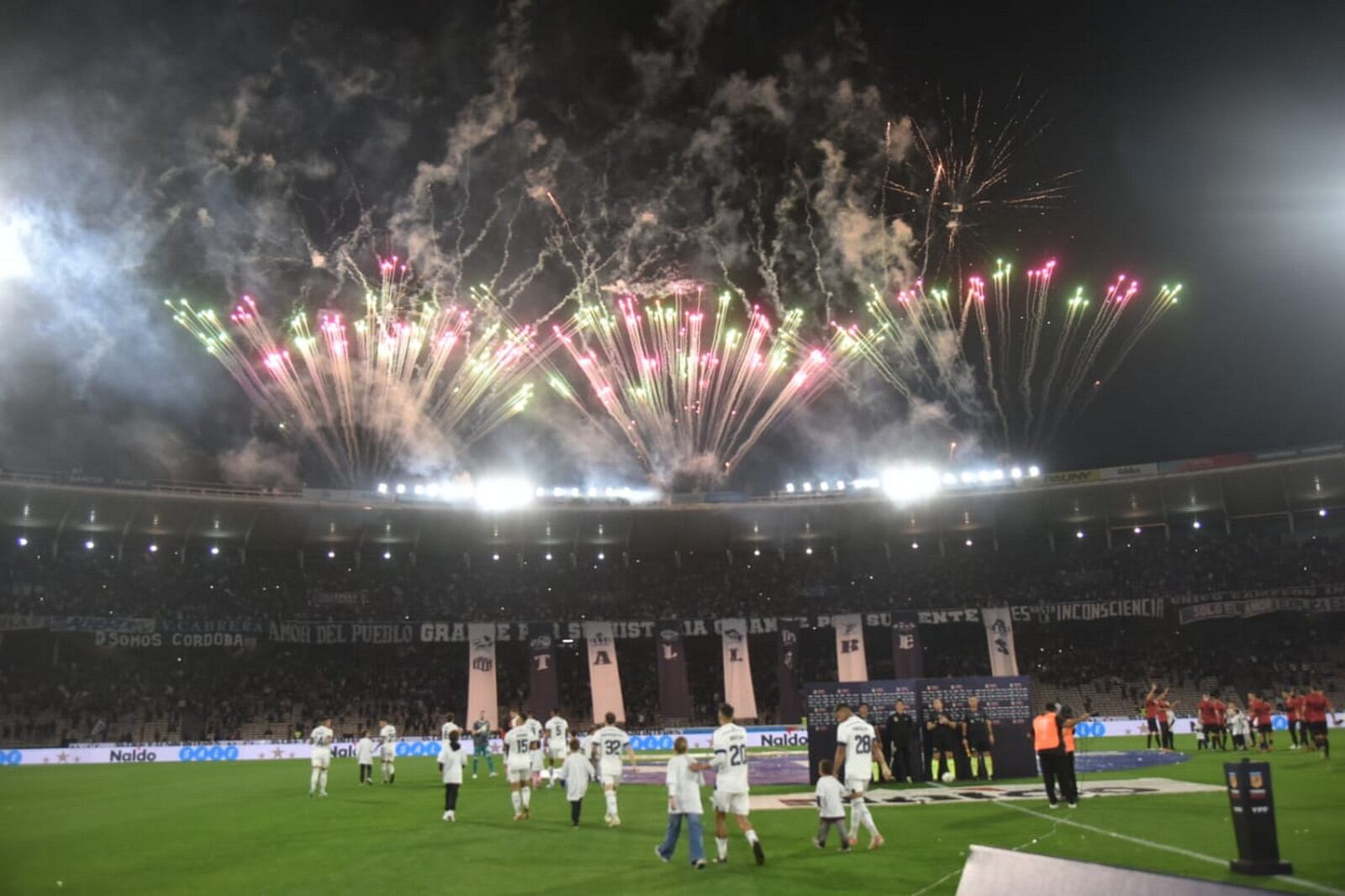 Talleres recibió a Platense por la quinta fecha de la Liga Profesional. El partido se jugó en el estadio Mario Alberto Kempes. (Facundo Luque / La Voz)