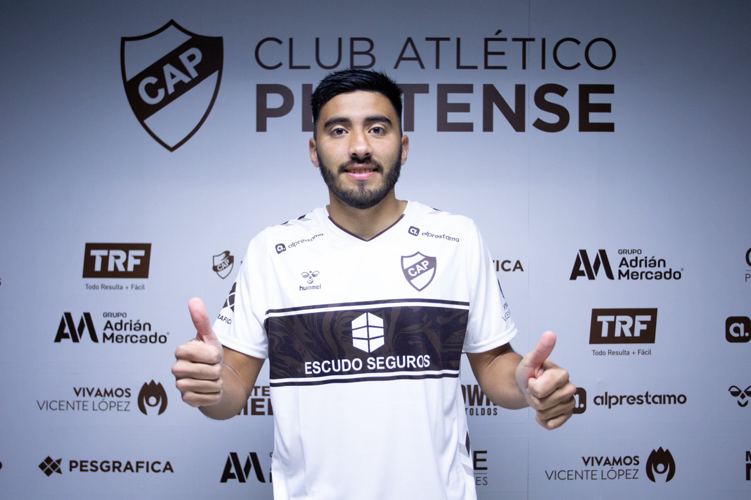 Carlos Villalba pasó a préstamo de Talleres a Platense y este lunes lo enfrentará.