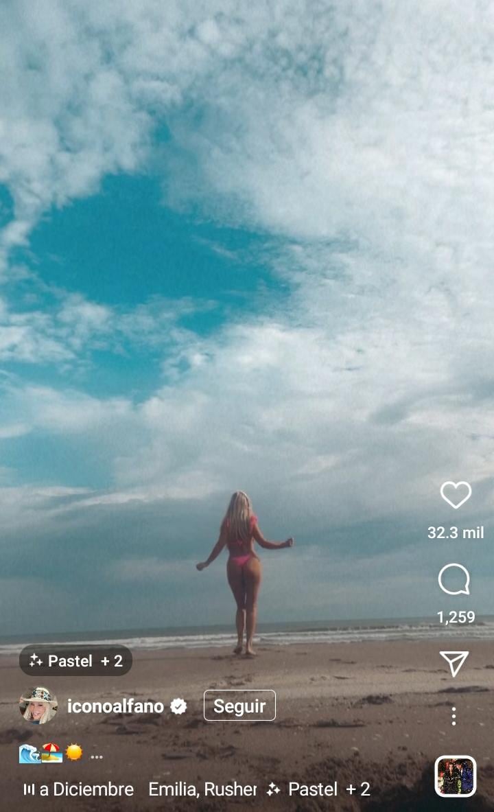 Graciela Alfano en la playa