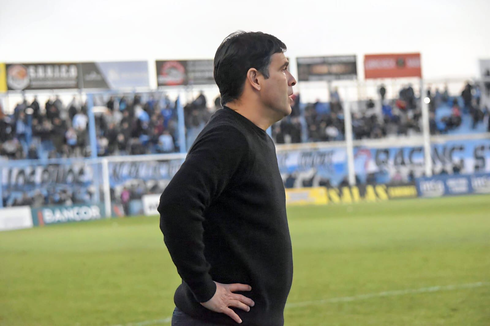 Diego Cocha arrancó como técnico interino de Racing de Nueva Italia y fue confirmado hasta el final de la temporada de la Primer Nacional. (Prensa Racing)