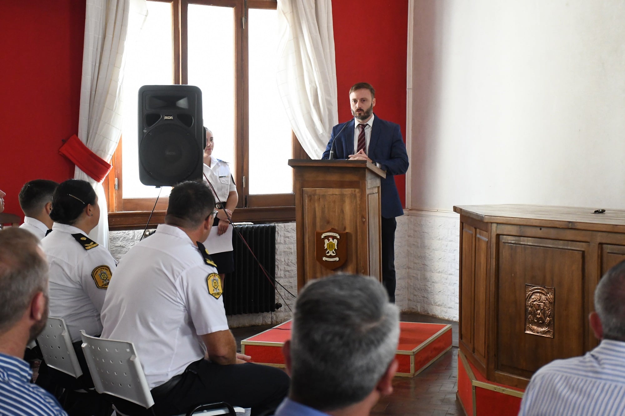 El intendente Francisco Azcué participó este jueves del acto conmemorativo por el 191° aniversario de la creación de la Policía de Entre Ríos.