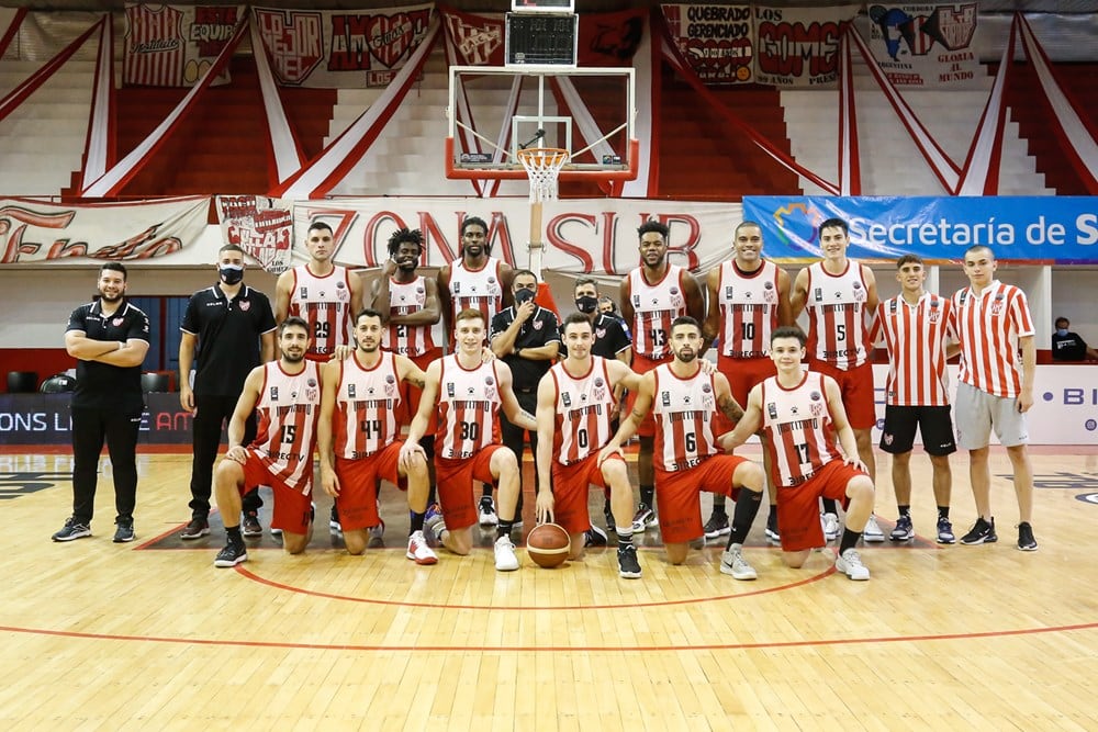 El último partido de Instituto en la Champions League fue el 26 de marzo de 2021 en el Sandrín contra Flamengo. (Leandro Gómez / Fiba)