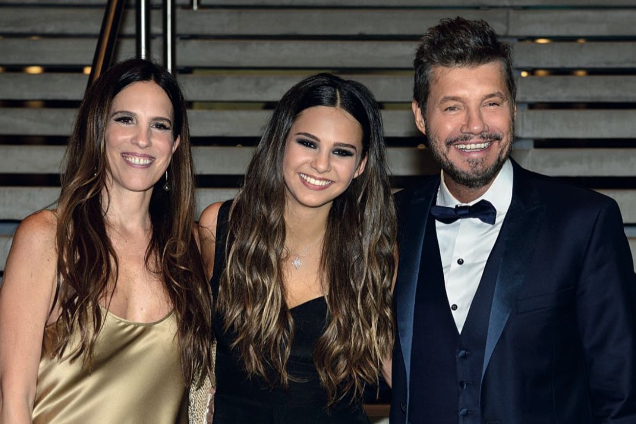 Tinelli, Paula Robles y Juanita juntos.