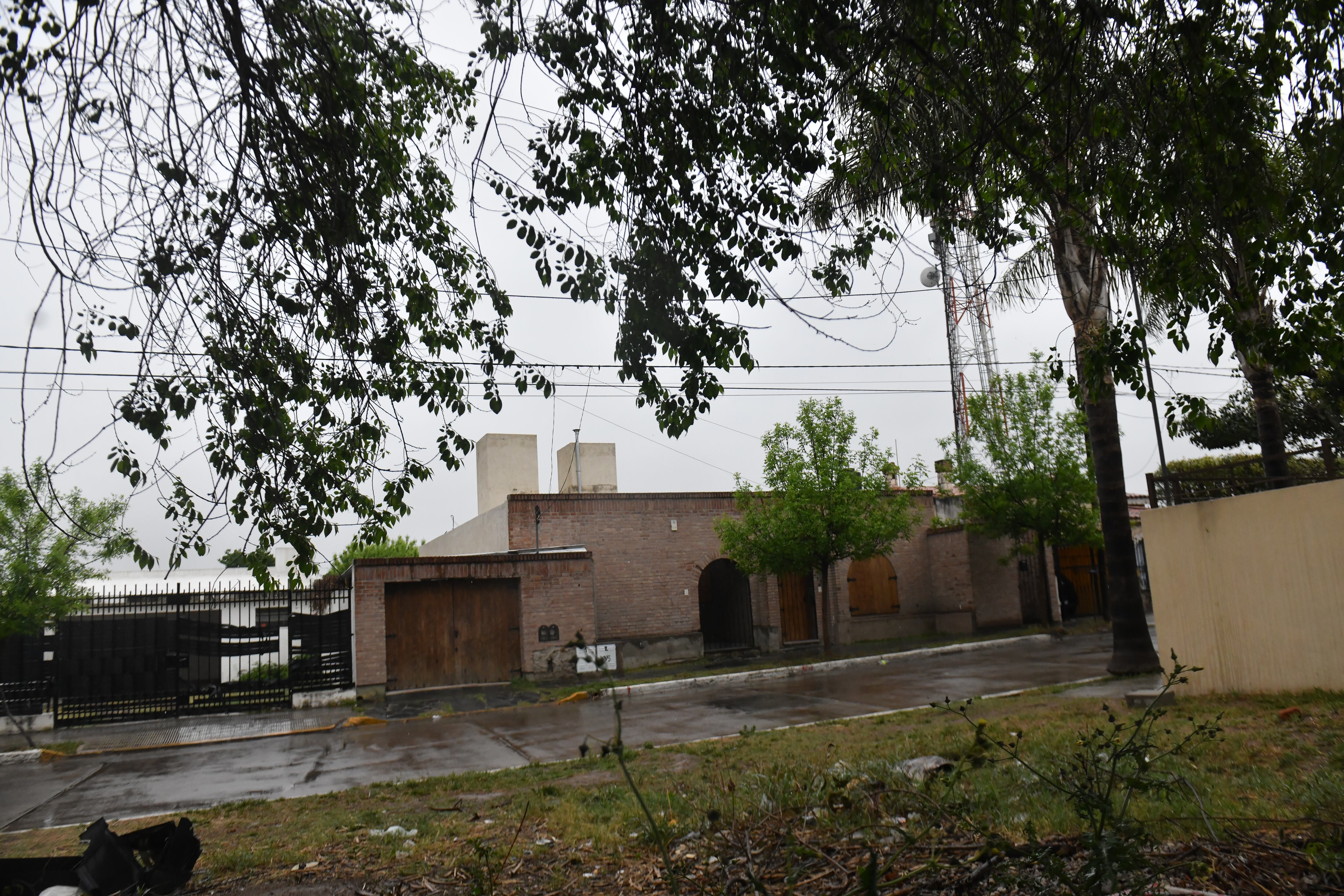 Gustavo Poletti, de 59 años, apareció asesinado en una casa de la calle Olcese, en La Calera. 