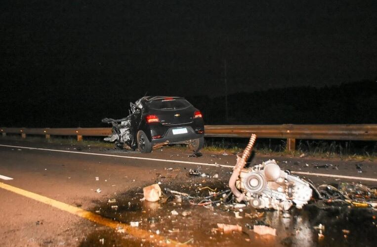 Violento accidente vial en Garupá: un automovilista perdió la vida.