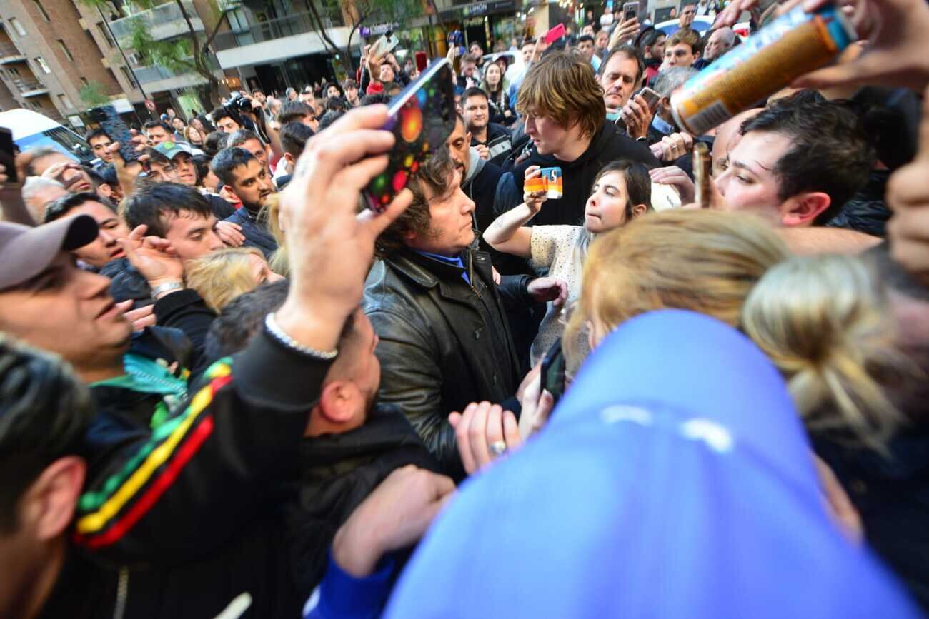 Milei en Córdoba. Pasó por su local de Nueva Cba. (Javier Ferreyra / La Voz)