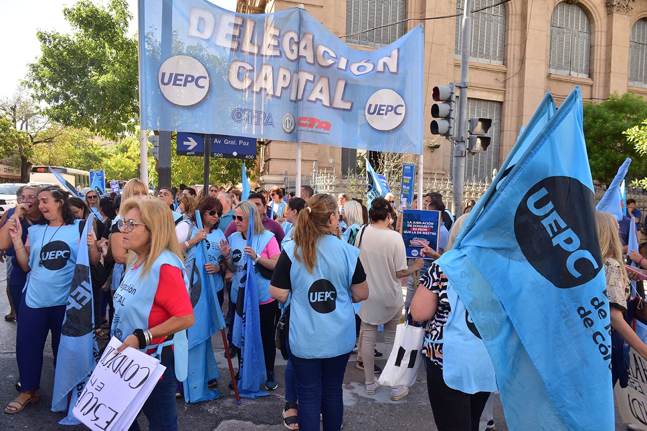 Monserrat Marcha protesta de UEPC por el centro de Córdoba ( Ramiro Pereyra / La Voz)