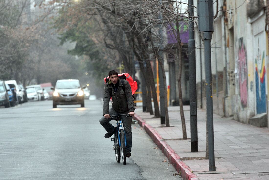 Mucho frío en el comienzo del invierno. Poco movimiento en las calles por el feriado. (Pedro Castillo/ La Voz)