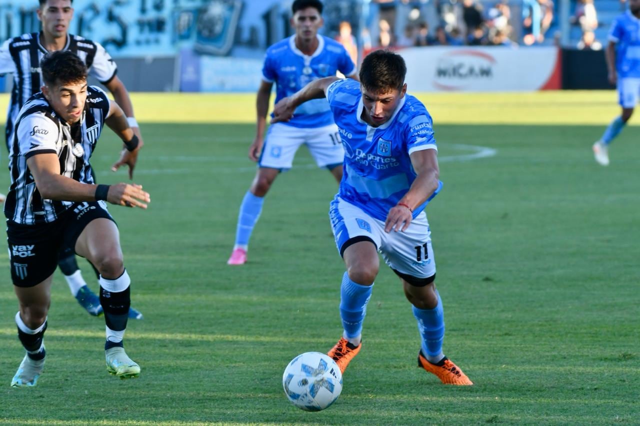 Estudiantes de Río Cuarto recibió a Gimnasia de Mendoza por la fecha 10 de la Primera Nacional. (Tomy Fragueiro / La Voz)