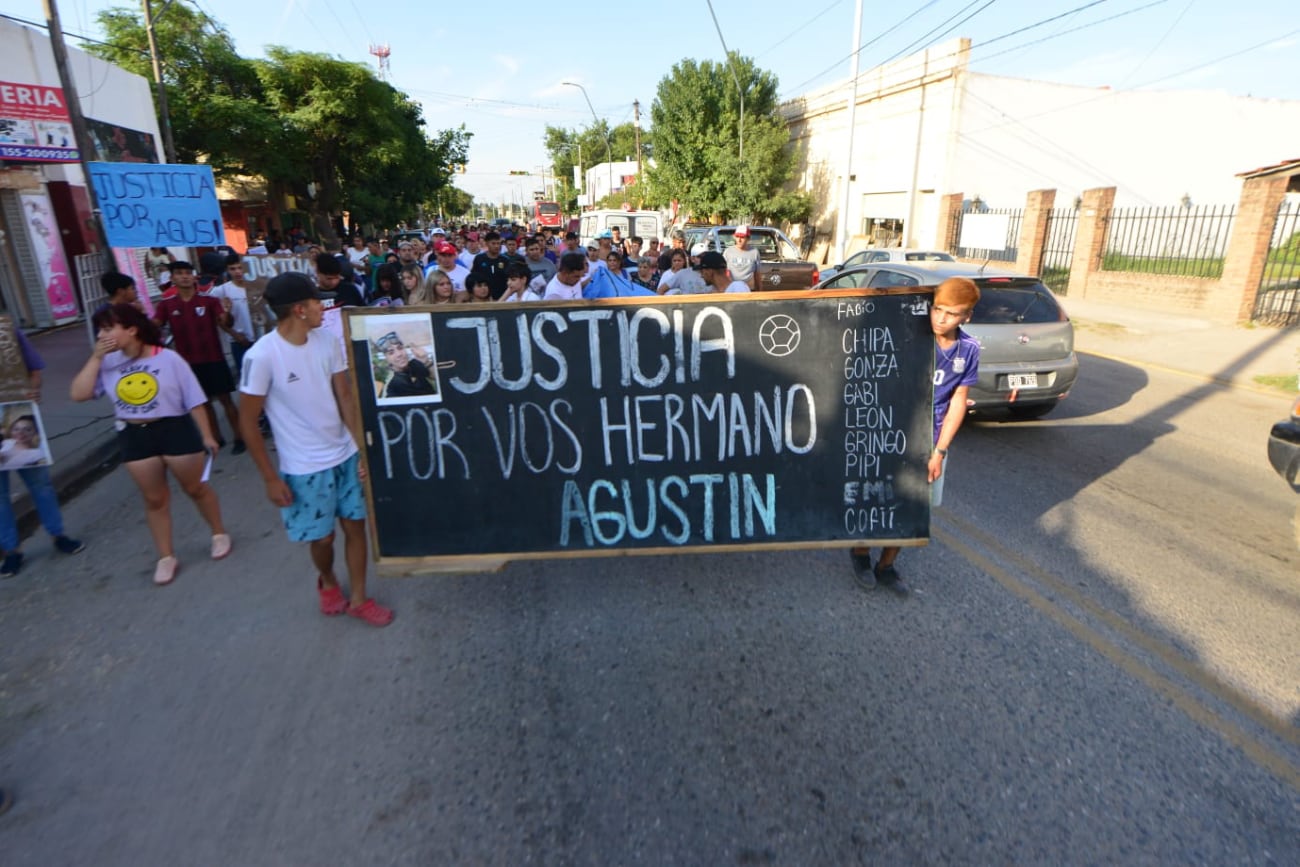 Marcha por el asesinato de Agustín Ávila en Guiñazú. (Javier Ferreyra / La Voz)