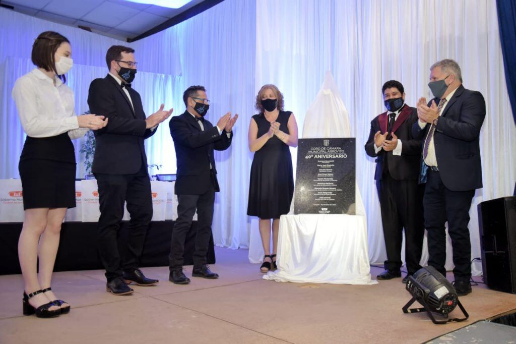  Homenaje al Coro de Cámara Municipal por su 40º Aniversario 