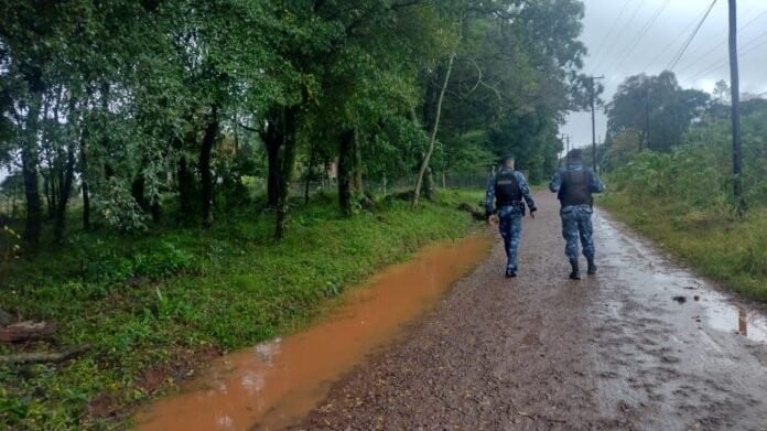 Dos presos se fugaron de una comisaría en Oberá: lograron recapturar a uno.