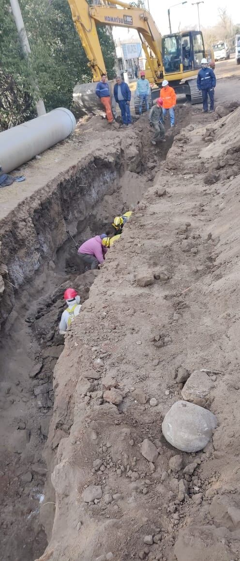 Obreros lesionados en la obra de cloacas de Mendiolaza (LaVoz).