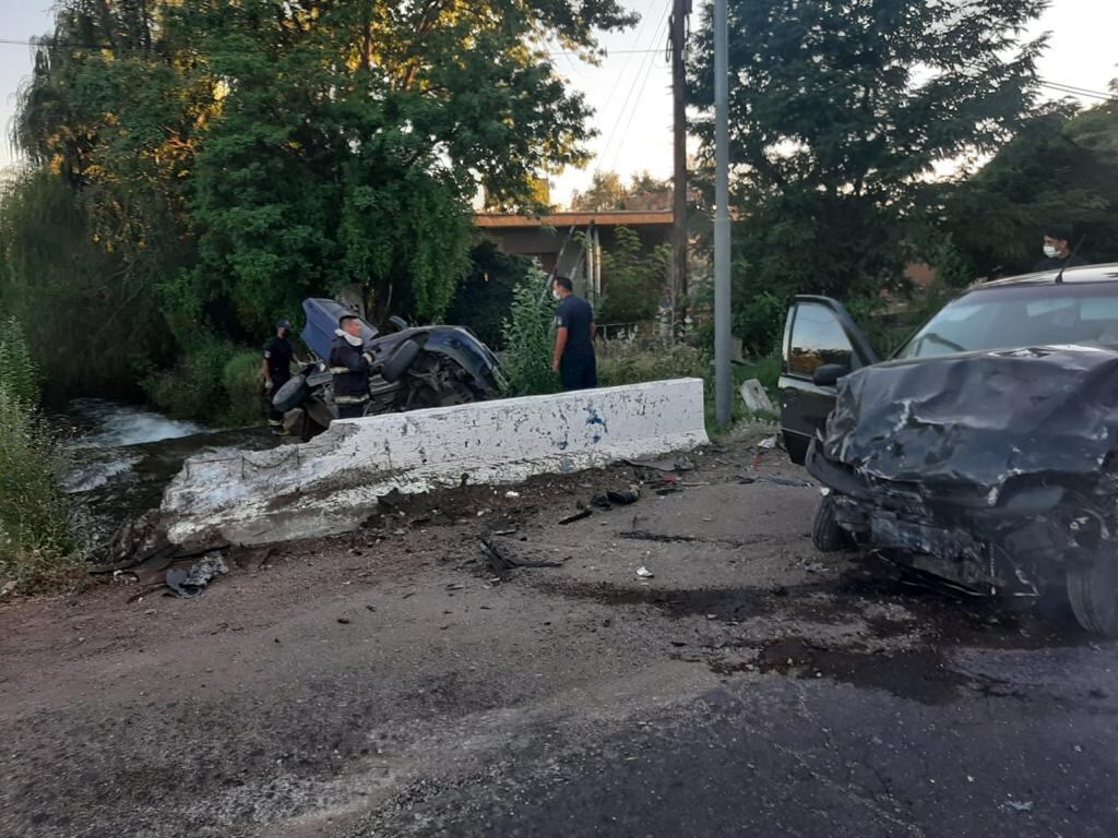 Por el violento choque en San Rafael murió una familia de turistas de Rosario y solo sovrevivió un bebé de un año.