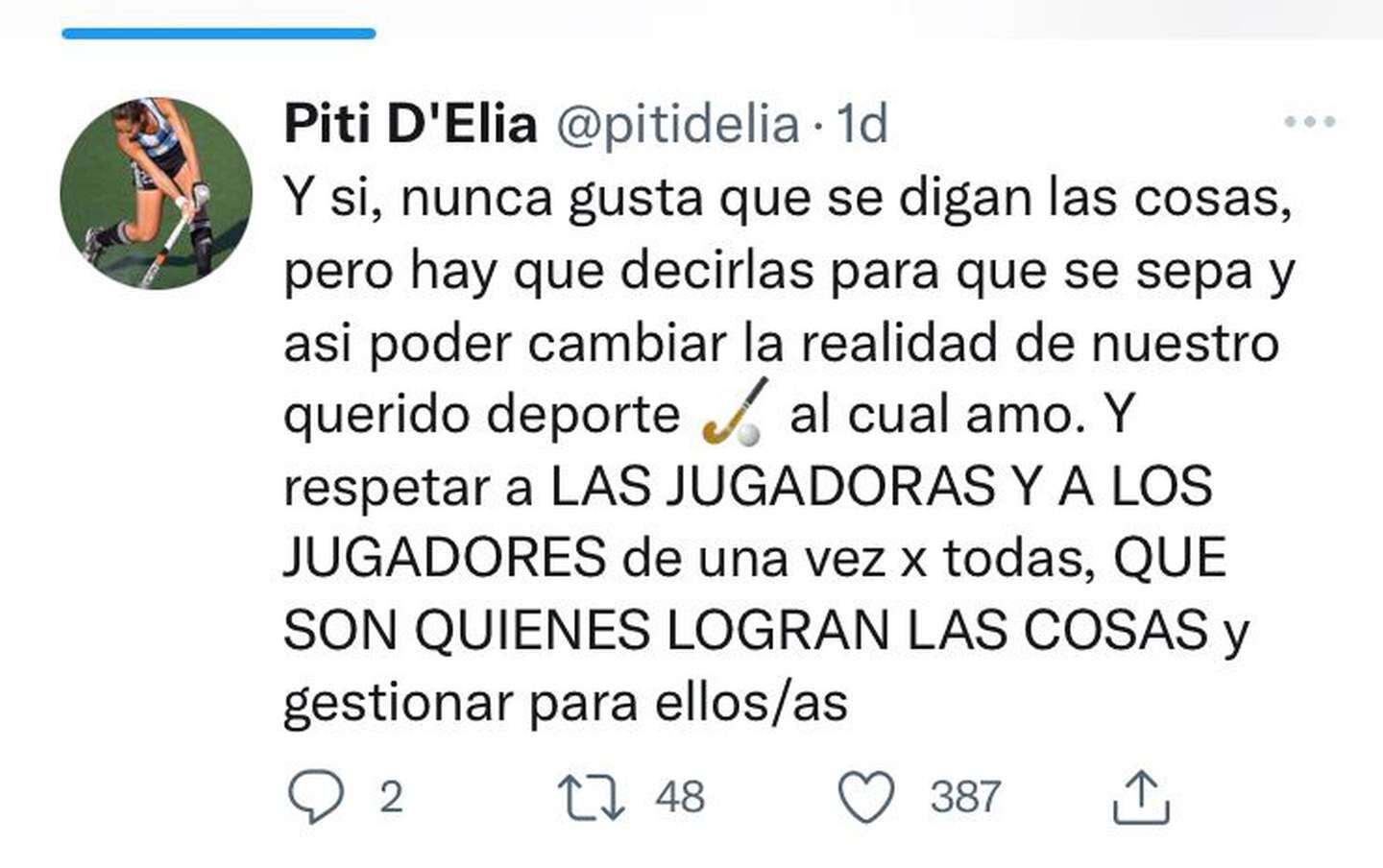 Ella claramente desea apoyar a los y las jugadores de su deporte amado.