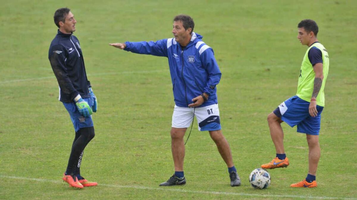 Mauricio Caranta se sumaría al cuerpo técnico de Kudelka; qué dijo de Talleres y del Cacique Medina