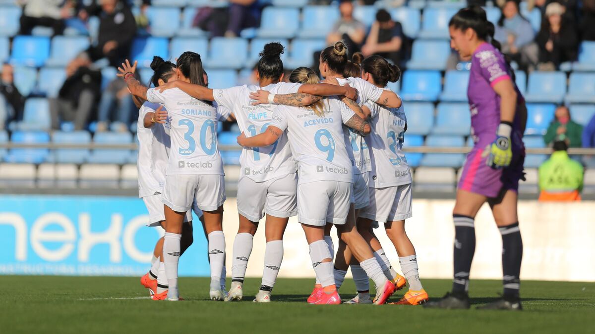 El femenino de Belgrano goleó en su presentación como local frente al San Luis FC