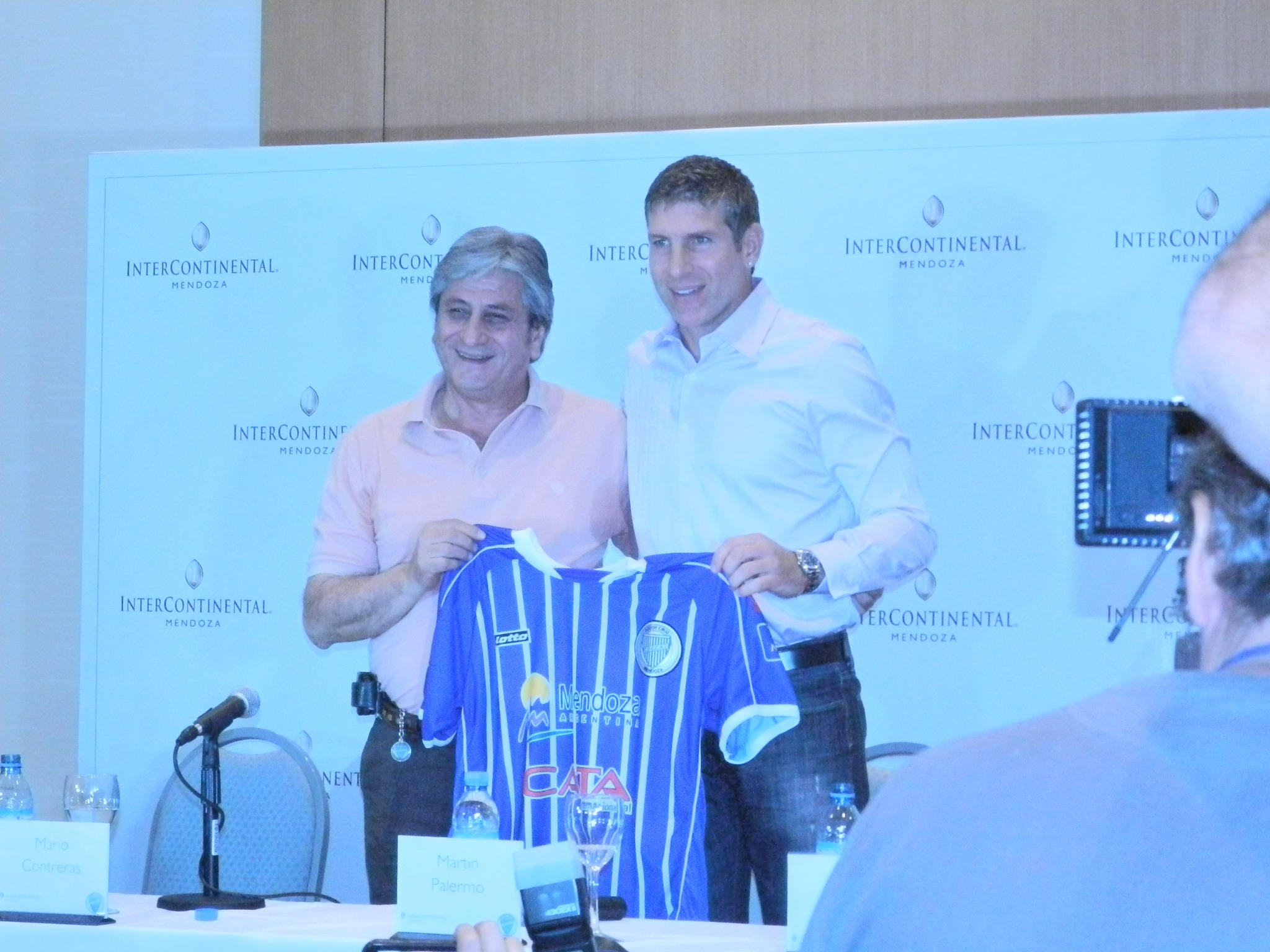 Martín Palermo en su presentación como DT de Godoy Cruz.