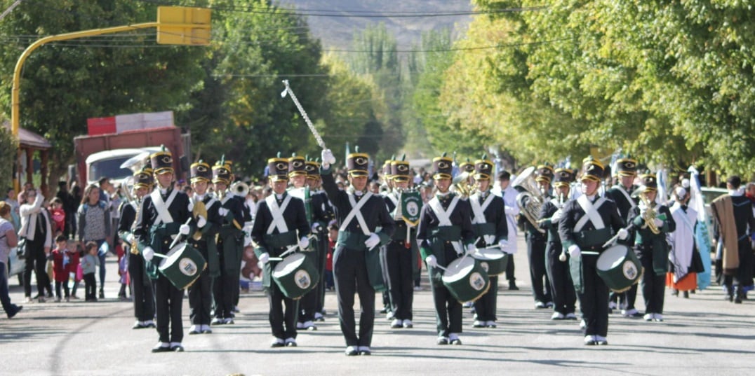 Las Heras homenajeó a los Veteranos y Caídos en Malvinas en un multitudinario acto en Uspallata.