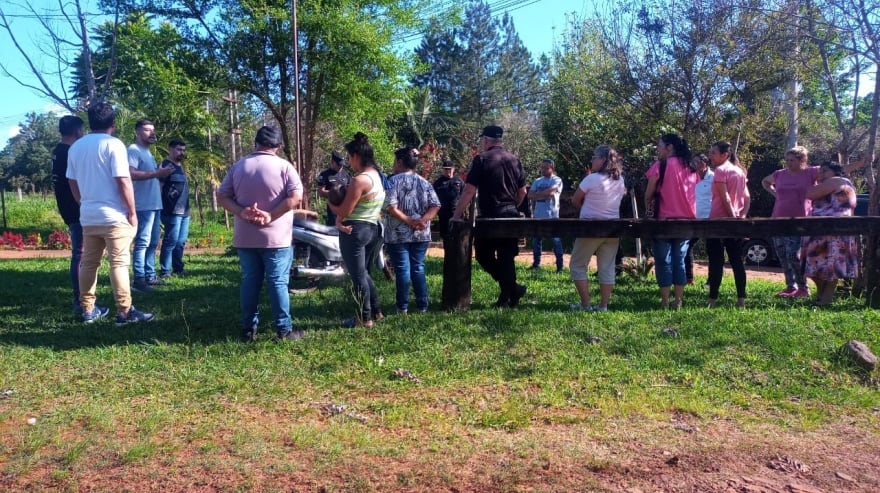 Eldorado: se realizó una reunión entre vecinos y efectivos policiales para tratar temas de Seguridad