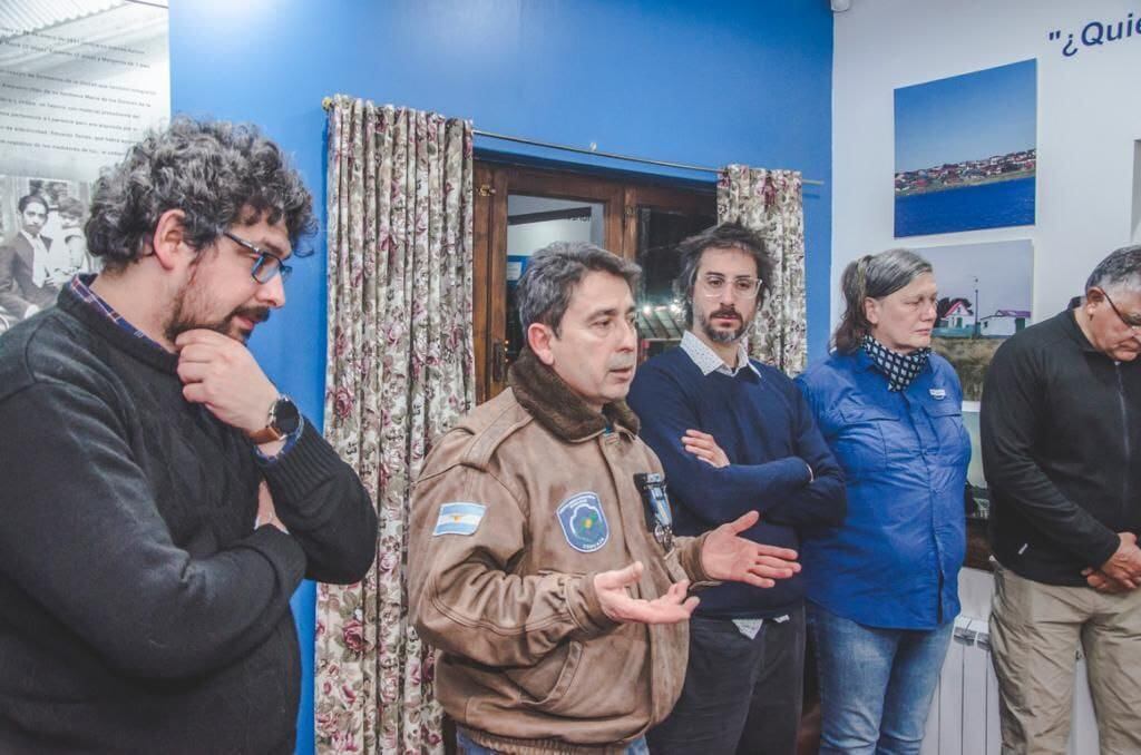 El secretario de Asuntos Malvinas de la Municipalidad de Ushuaia, VGM Daniel Arias, expresó lo que significa este reconocimiento y la entrega del informe.