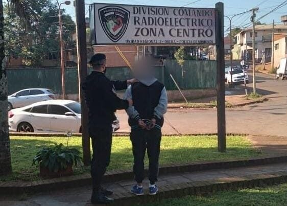 Efectivos policiales detuvieron a un hombre signado como autor de un robo en Oberá.