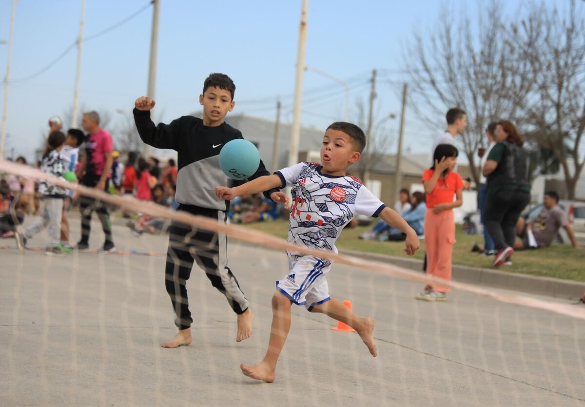 Gran éxito de Plaza Deportiva en barrio Zazpe