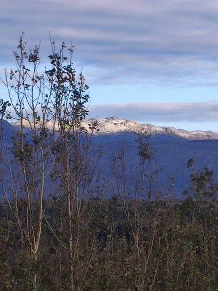 Primera nevada del año en el cerro Champaquí.