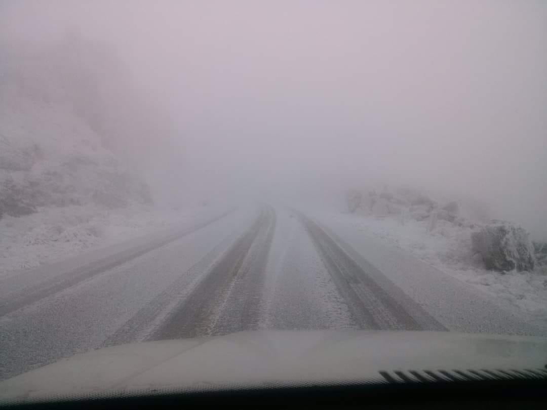 Invierno se despide con una sorpresiva nevada en la Villa de Merlo en San Luis