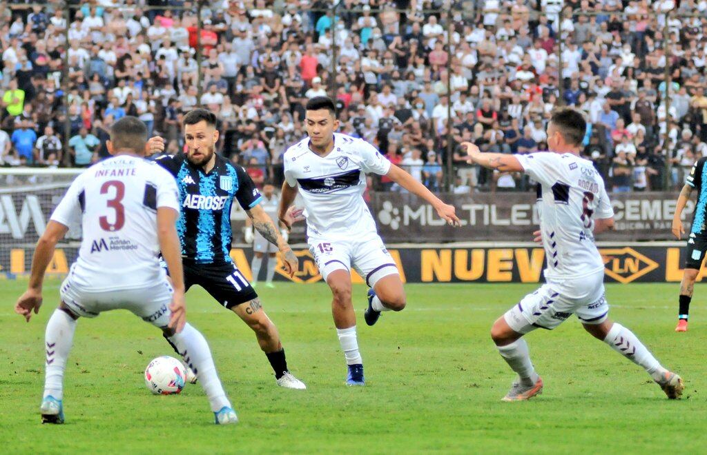 Racing vs. Platense