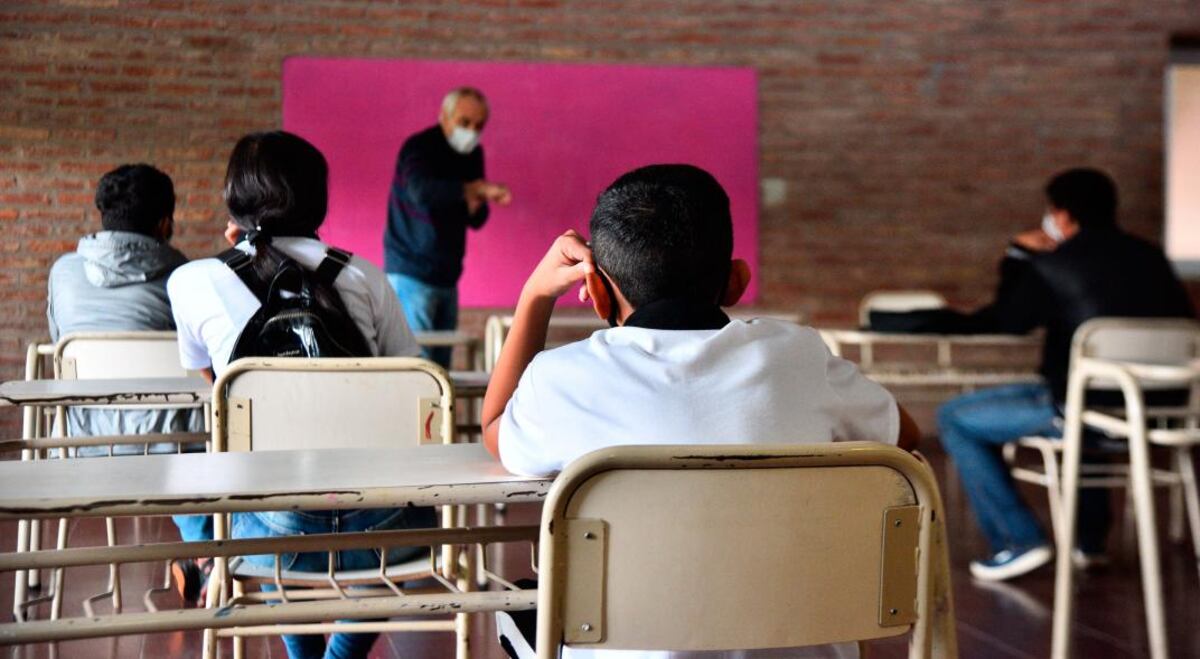 Ante la suba de casos, actualizaron el protocolo escolar mendocino