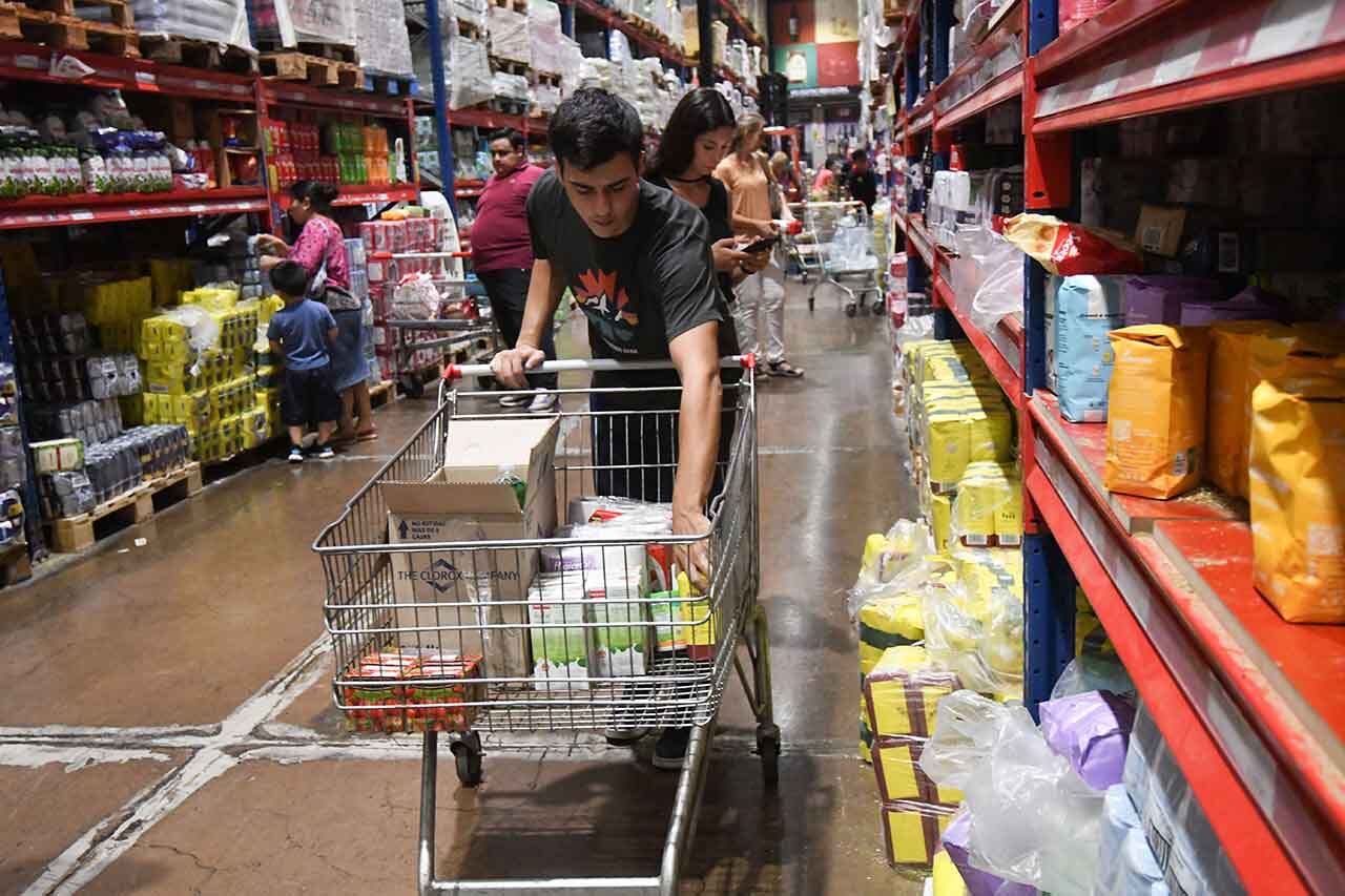 La infllación en nuestro pais no frena, los precios siguen aumentando sin parar 

Foto:José Gutierrez / Los Andes 