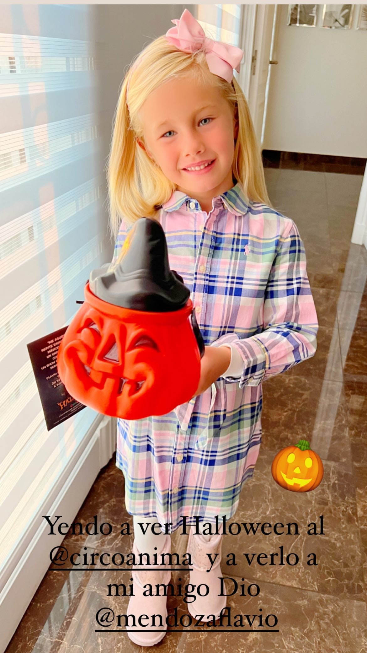 Matilda Salazar, lista para Halloween