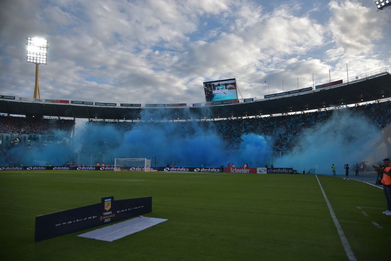 La hinchada de Belgrano estará presente en el Mario Alberto Kempes. 