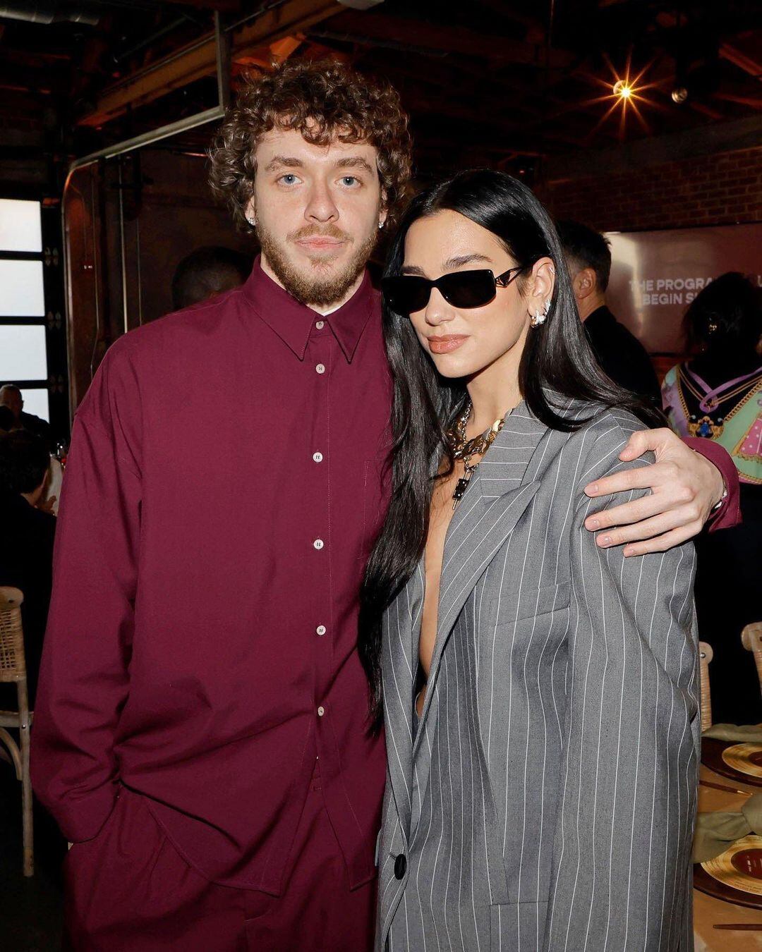 Dua Lipa junto a Jack Harlow en un evento de Variety