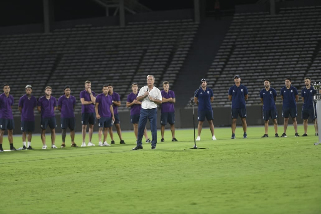 Y su discurso en el Kempes tras ser campeón. (Javier Ferreyra /La Voz).